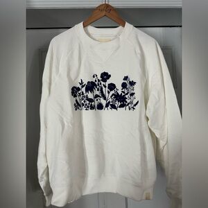 American Eagle Outfitters White Sweatshirt with Navy Velvet